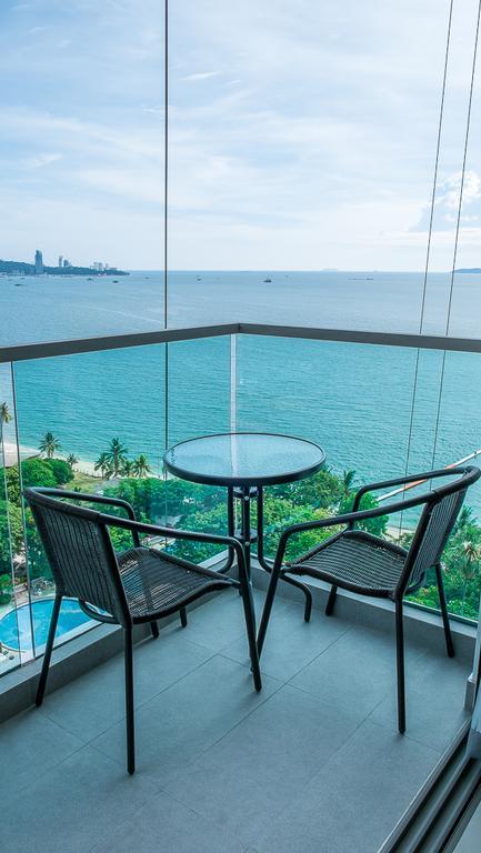 Apartemen Wong Amat Tower By Peter